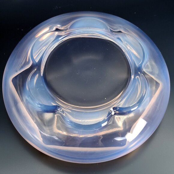 Vintage Duncan Miller Pink Opalescent Glass Canterbury Petal Dish Art Deco MCM - Picture 6 of 7